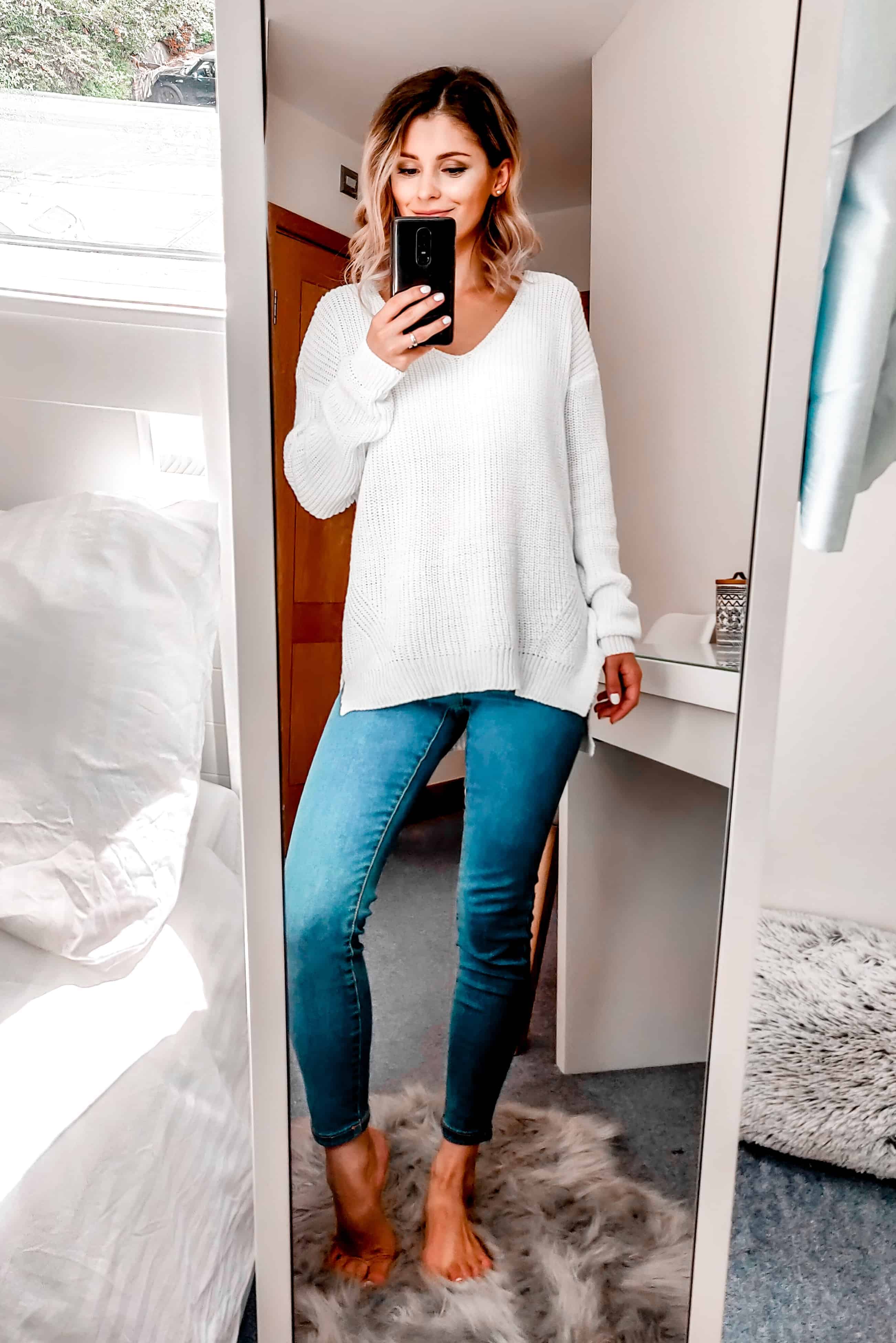 white sweater with jeans autumn basic outfit