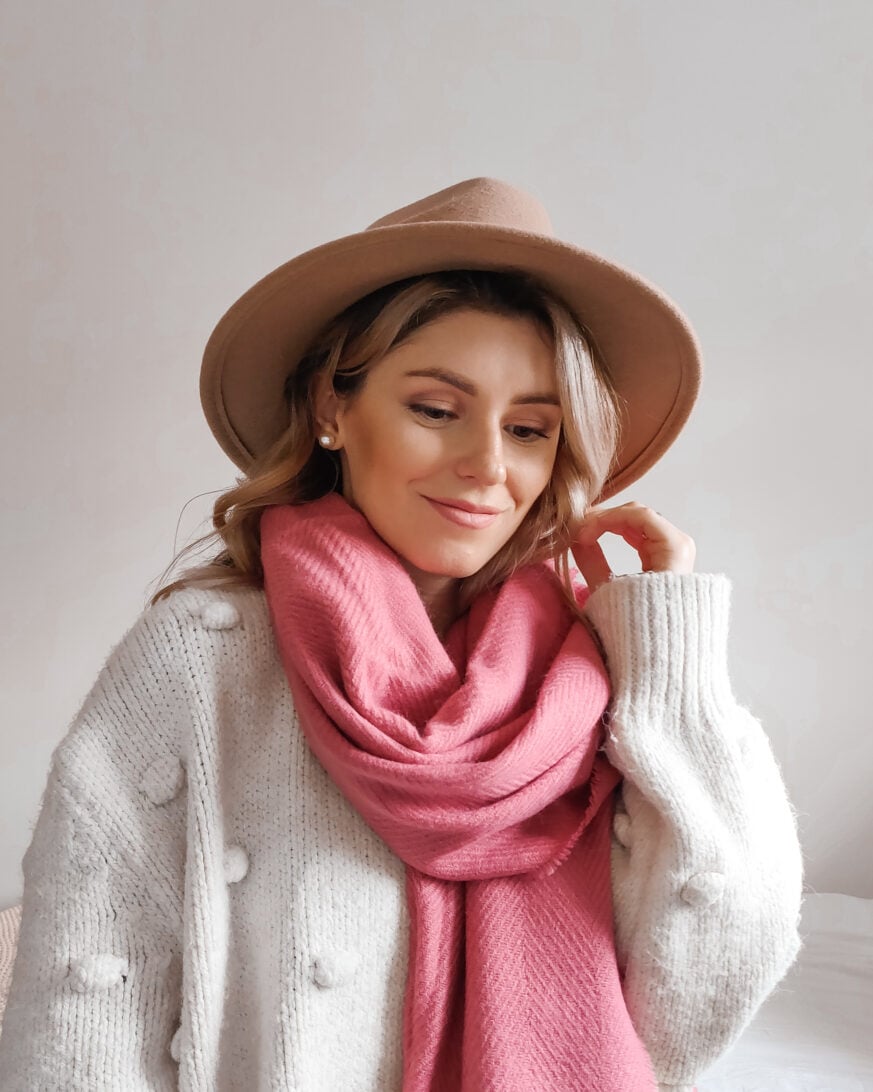 new in primark 2020 pink scarf camel hat outfit