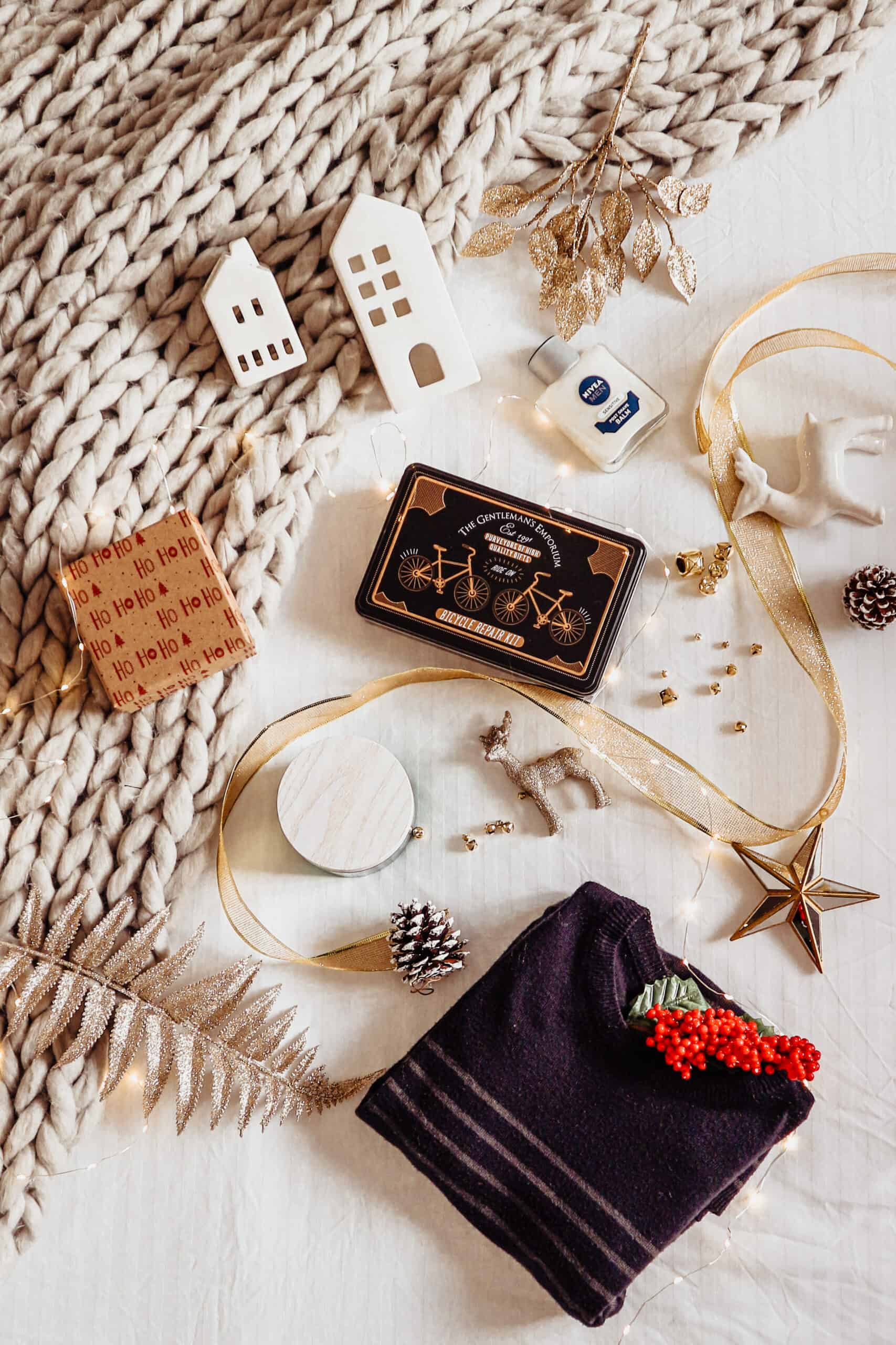 Holiday gift guide for him Christmas 2020