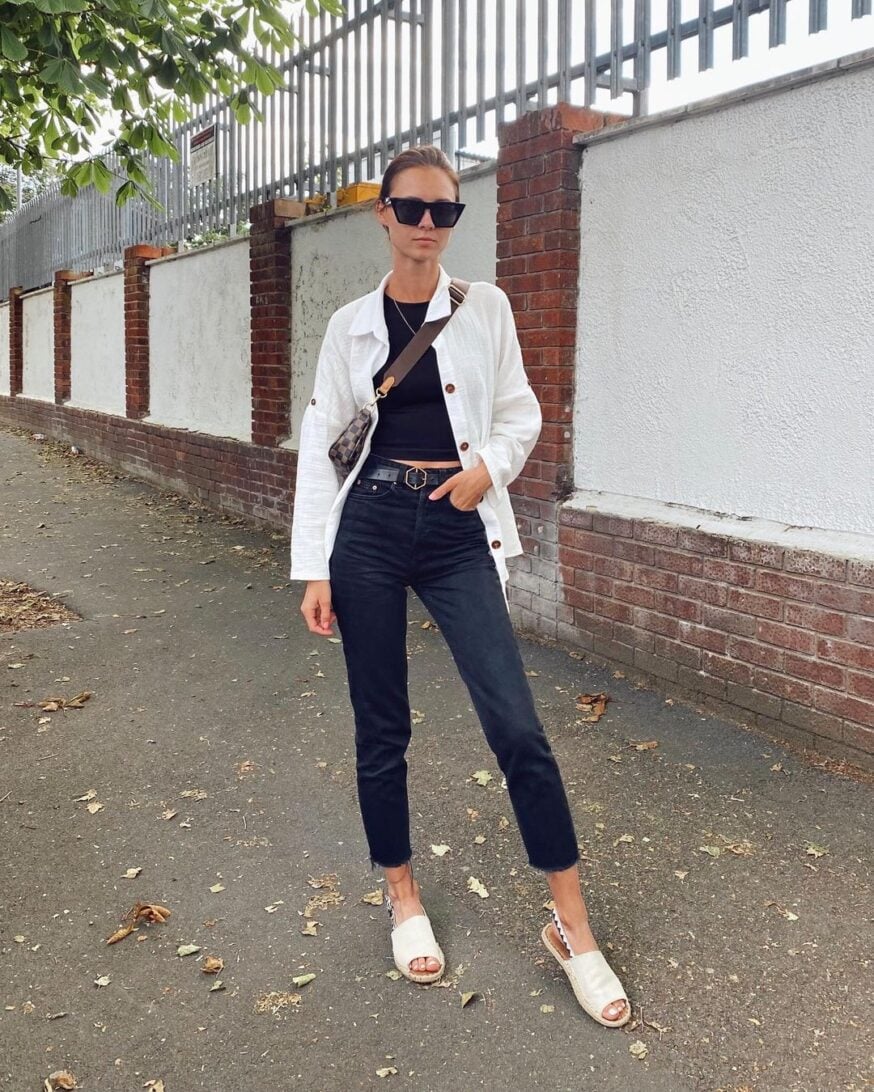 47 Instagram Poses Ideas for Influencers