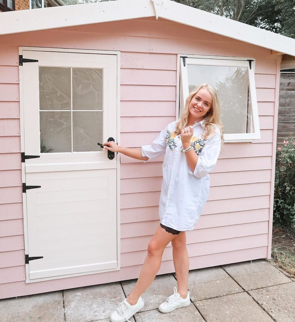Instagram Influencer Posing Ideas