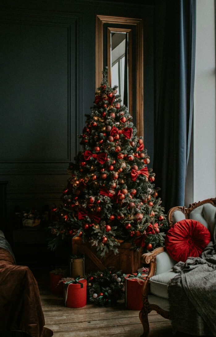 Christmas tree winter wallpaper for iPhone