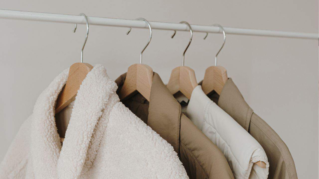 Simple Wardrobe Experiment (Why Decluttering Clothes is Hard)